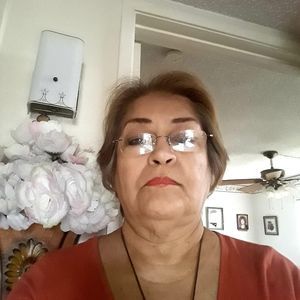 Meet your Posher, Frances